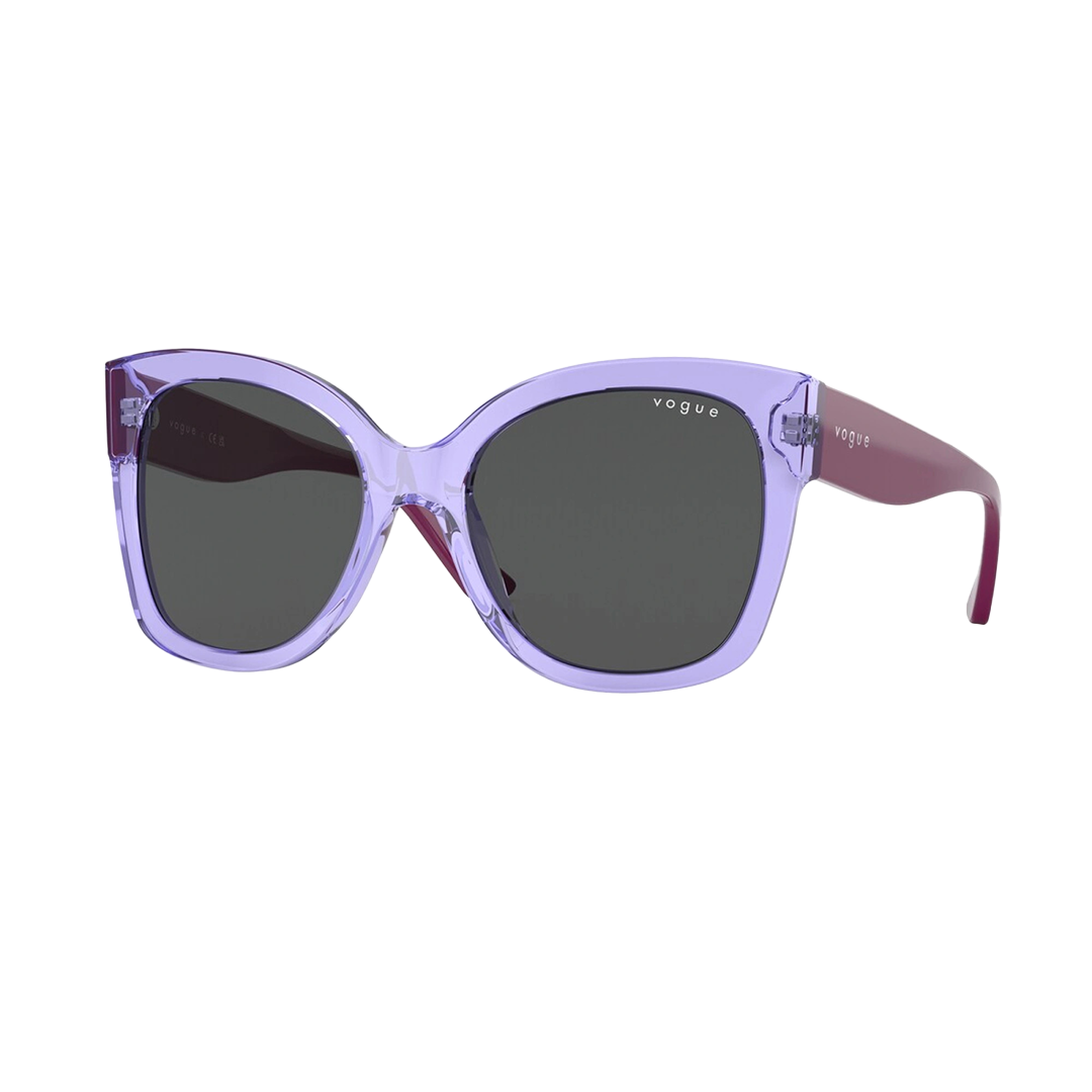 5338s-295087-vogue